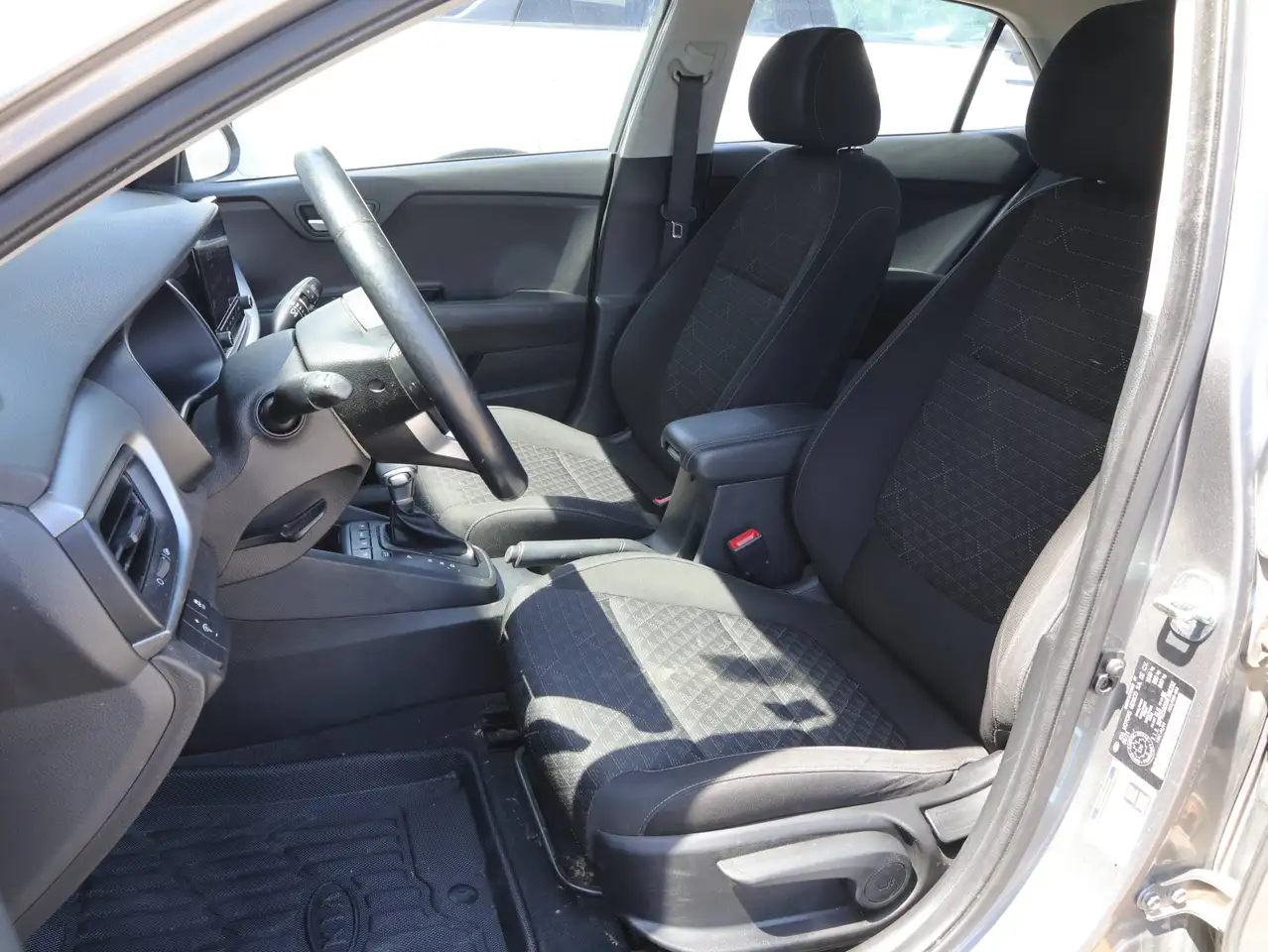Kia Rio снимка Kia Rio