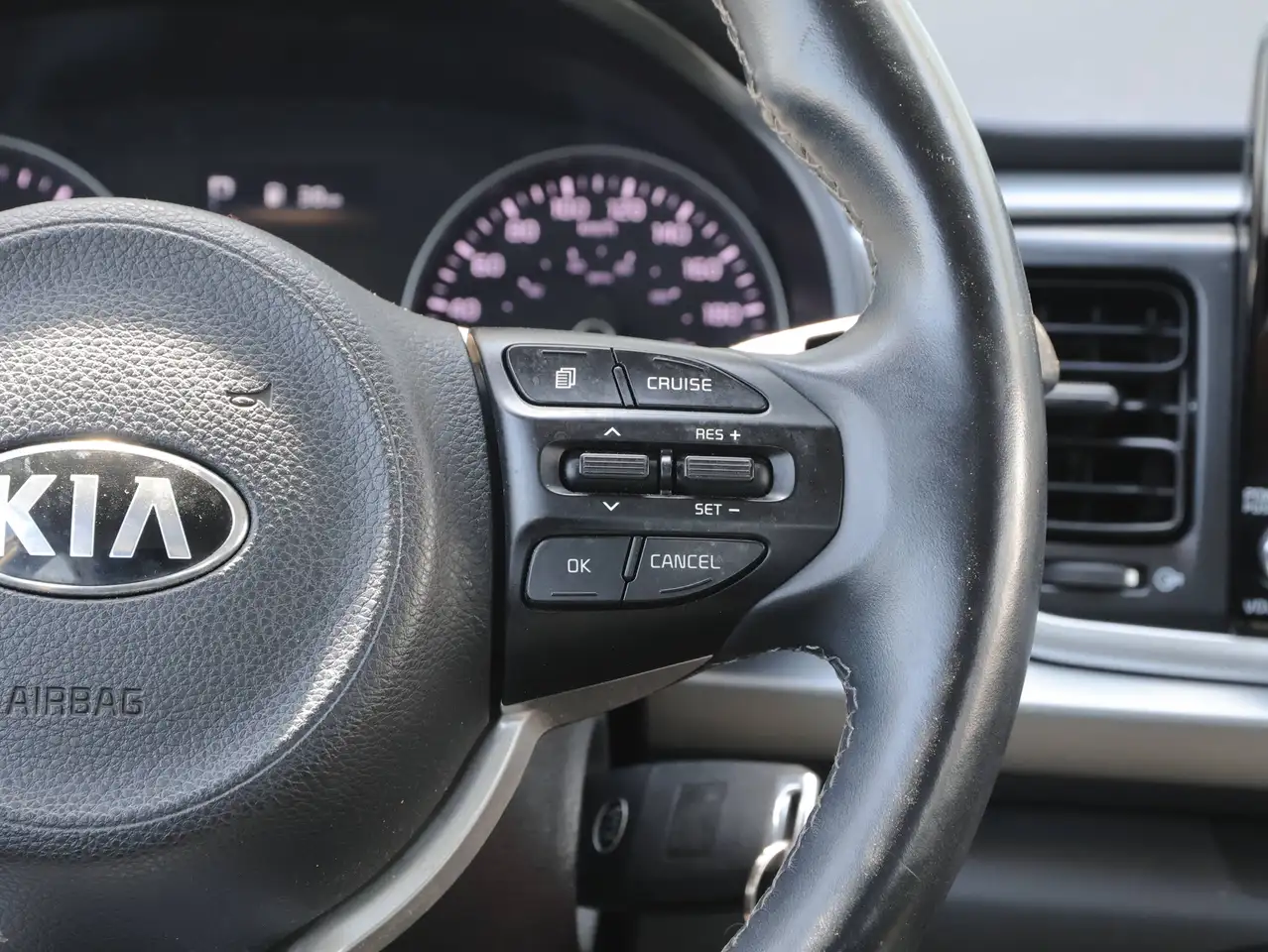 Kia Rio снимка Kia Rio