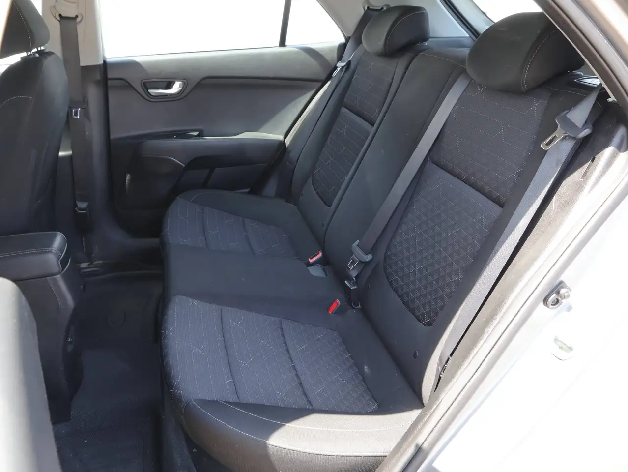 Kia Rio снимка Kia Rio