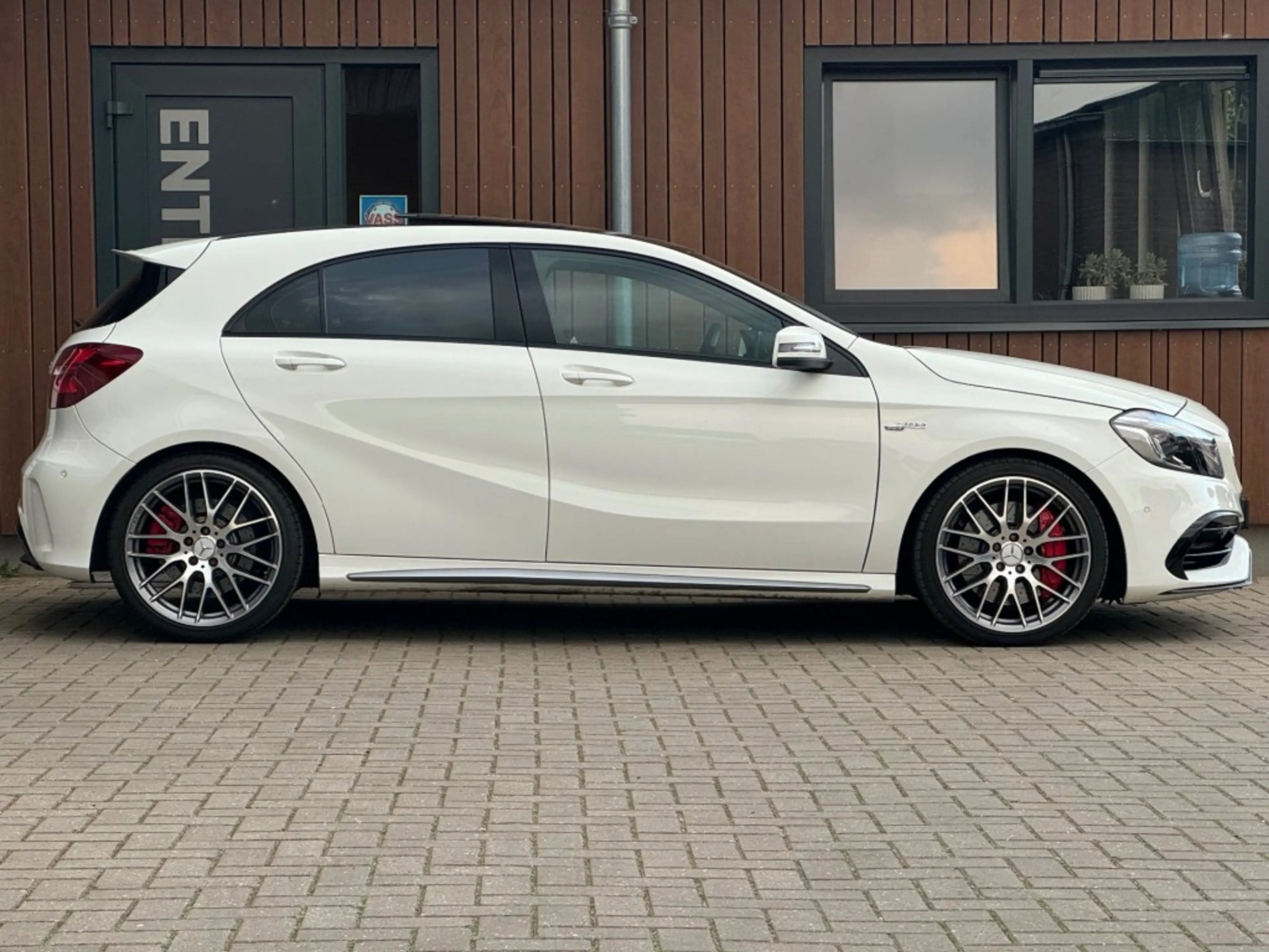 Mercedes-Benz A 45 AMG 4- Matic ori NL Pano Distr. stoelverw. — photo 4
