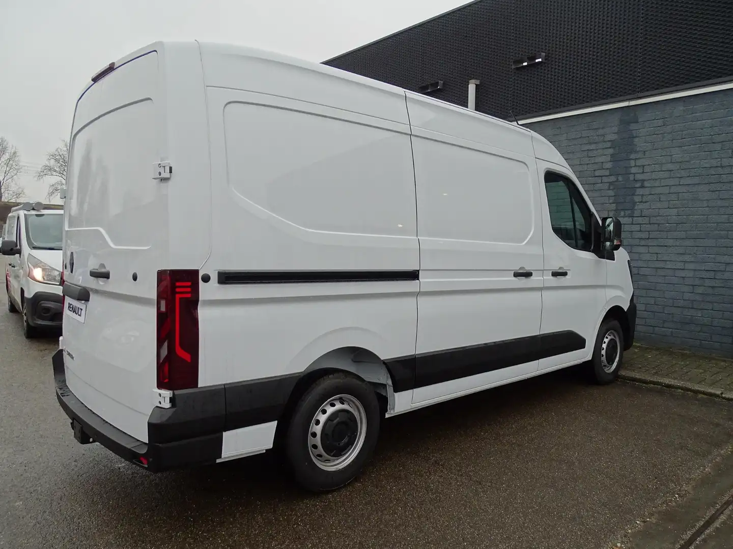 Renault Master T35 2.0 dCi 130 L2H2 Start GEEN BPM / APPLE CARPLA Wit - 2
