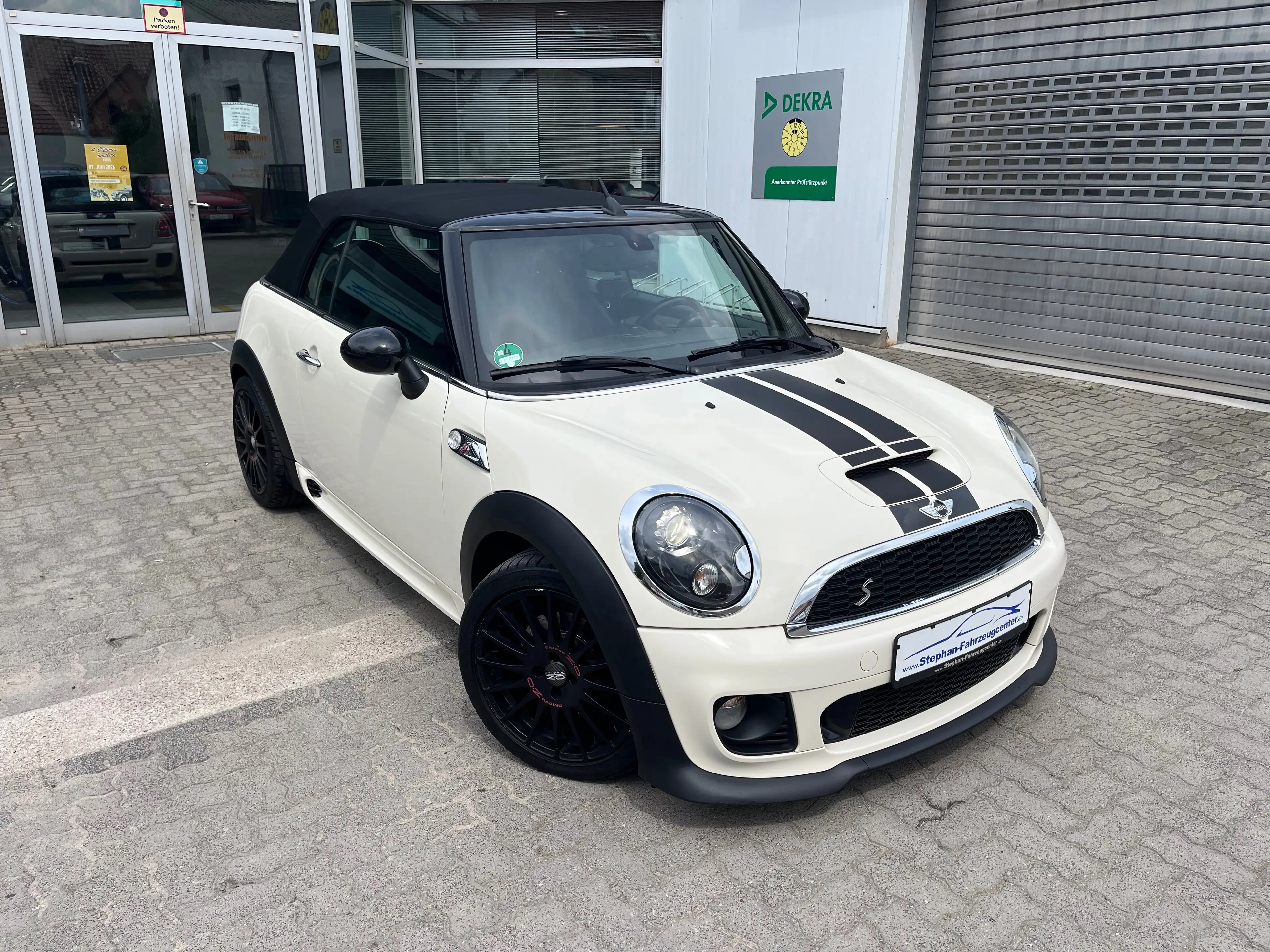 MINI Cooper S Cabrio John Cooper Works