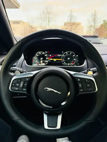 Jaguar F-Type R-Dynamic AWD Ansicht 9