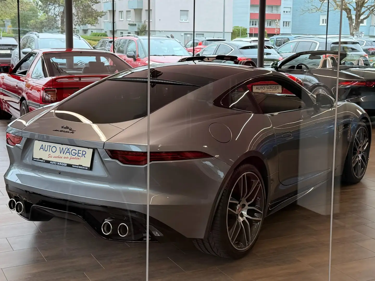Jaguar F-Type R-Dynamic AWD Grau - 1