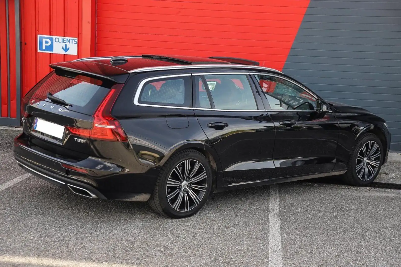Volvo V60 T8 390 4x4 Twin Engine 303%2B87 Geartronic Break I Noir - 2