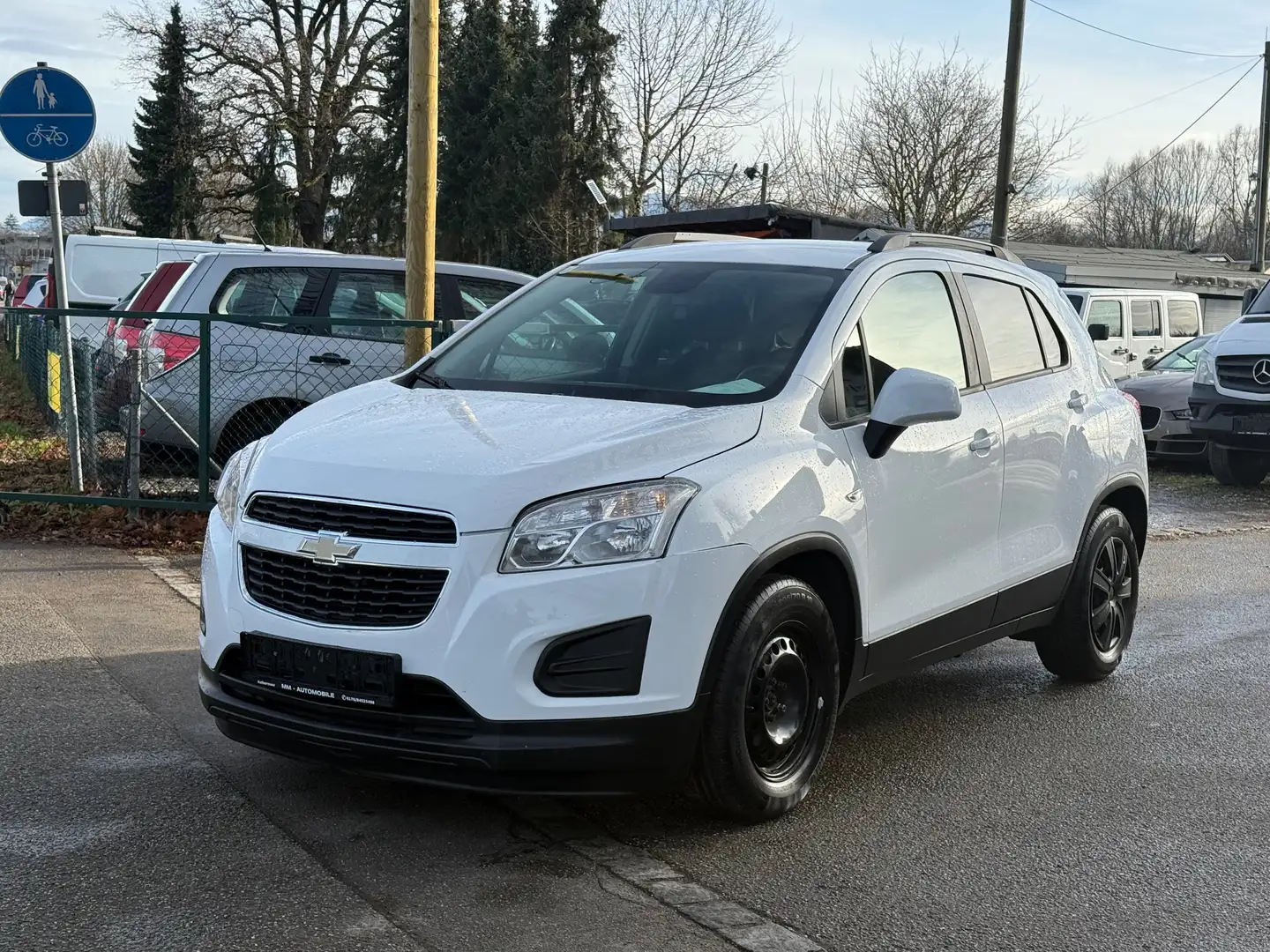 Chevrolet Trax LS Beyaz - 1