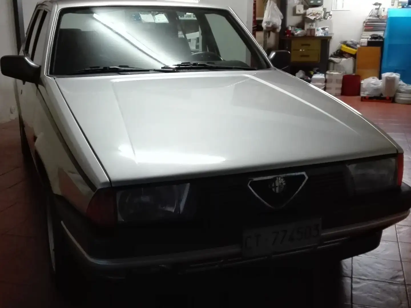 Alfa Romeo 75 1.6 Srebrny - 1