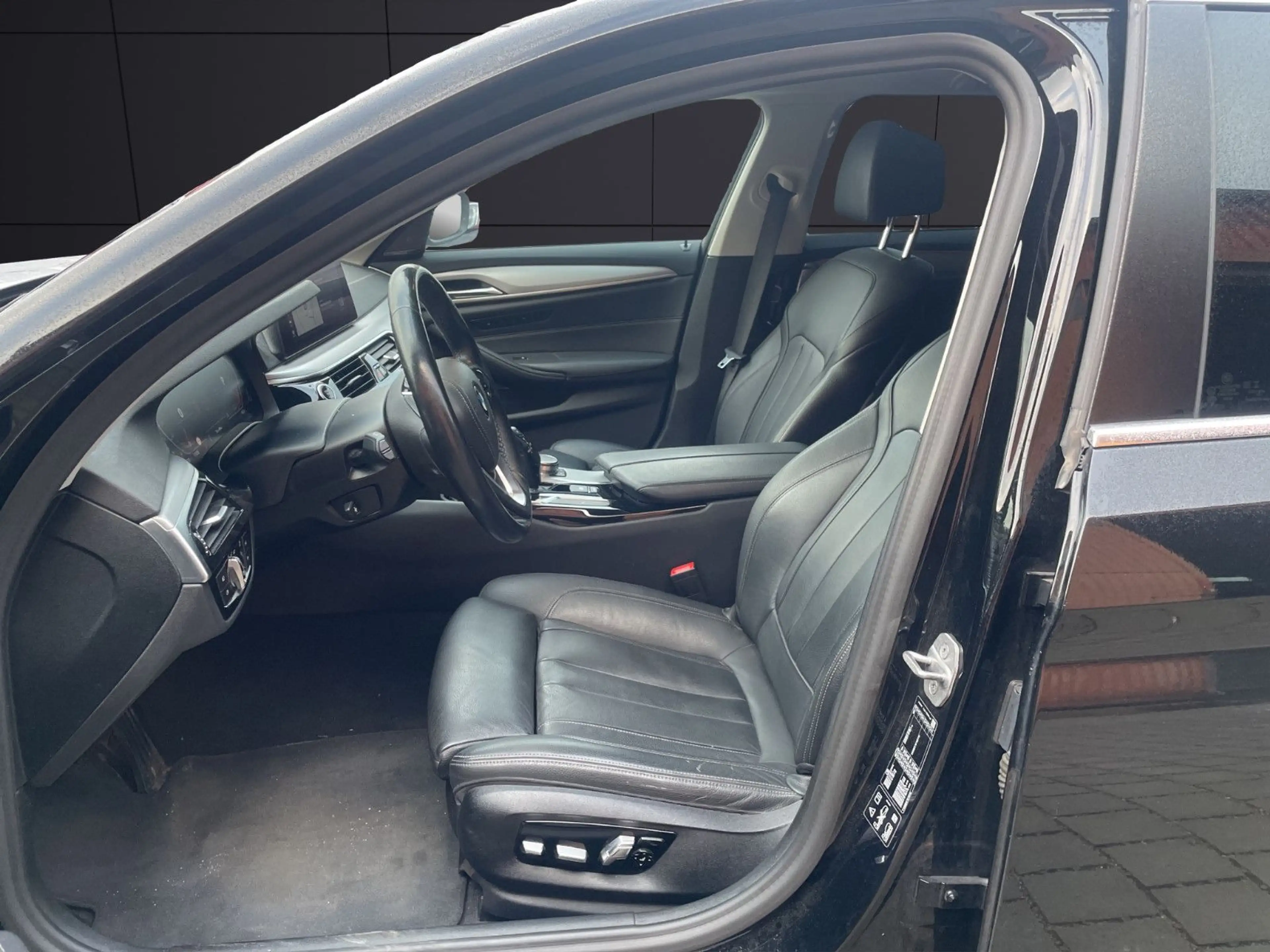 BMW 540 d xDrive*Massage*Memory*StandHZ*AHK*Ambiente — photo 8