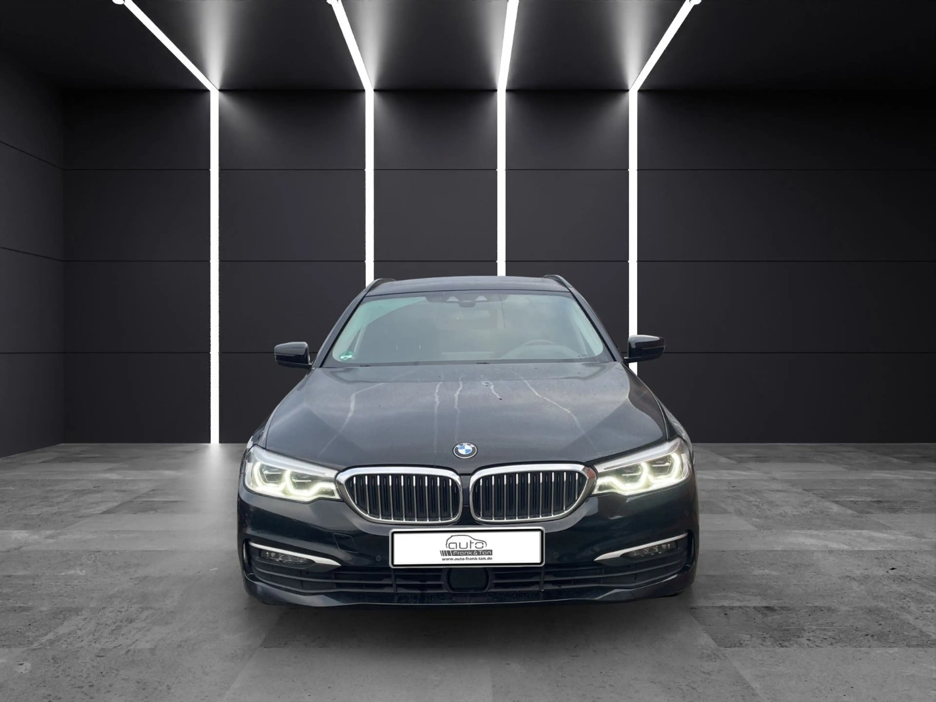 BMW 540 d xDrive*Massage*Memory*StandHZ*AHK*Ambiente — photo 2