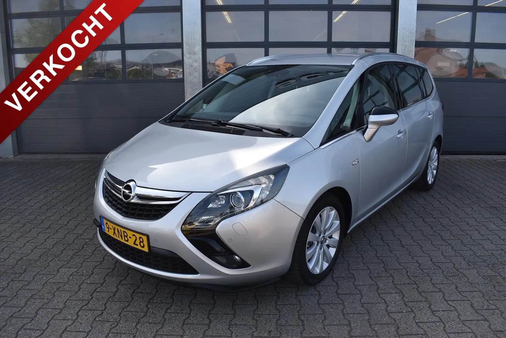 Opel Zafira Tourer 1.4 Turbo 140pk Cosmo Grijs - 1