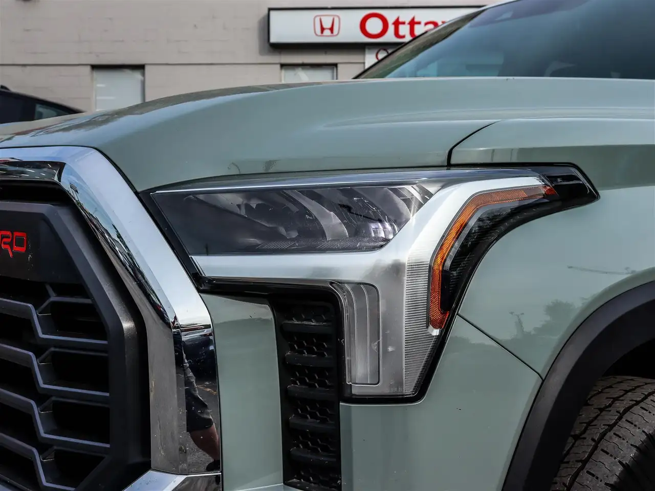 Toyota Tundra снимка Toyota Tundra