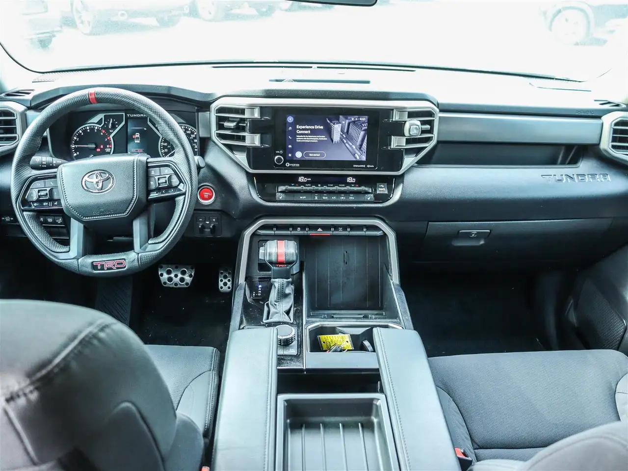 Toyota Tundra снимка Toyota Tundra