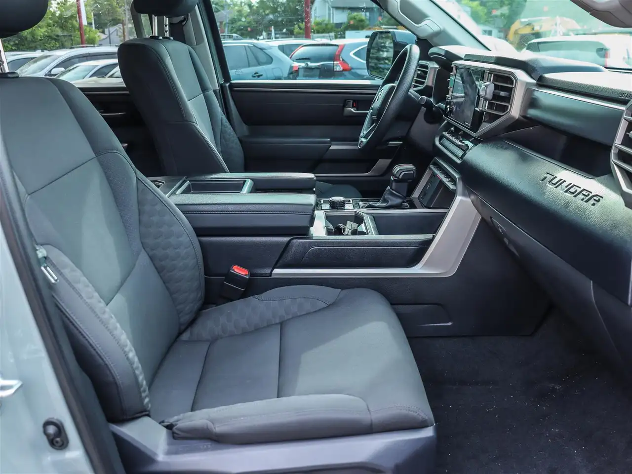 Toyota Tundra снимка Toyota Tundra