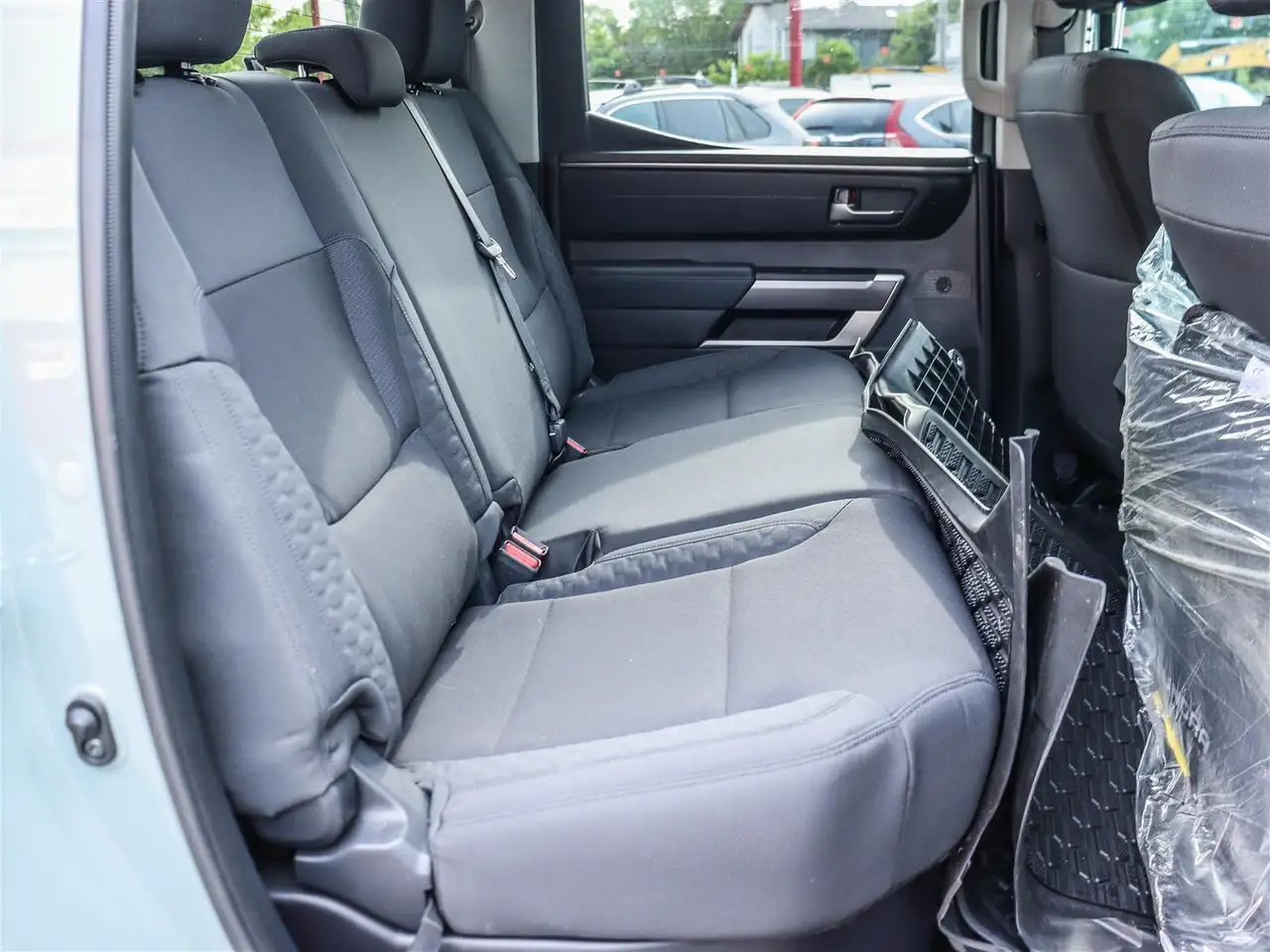 Toyota Tundra снимка Toyota Tundra