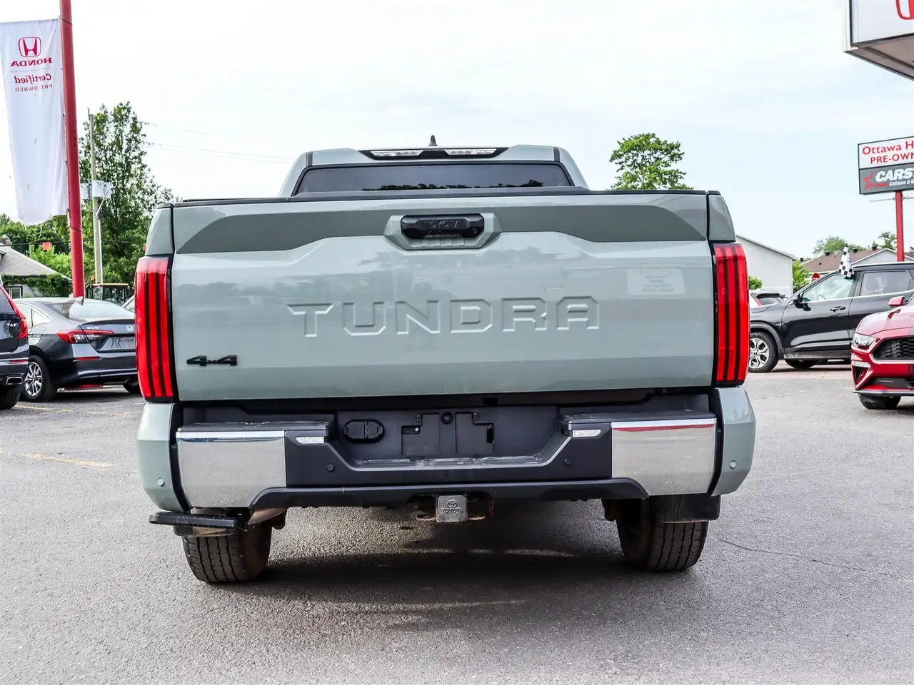 Toyota Tundra снимка Toyota Tundra