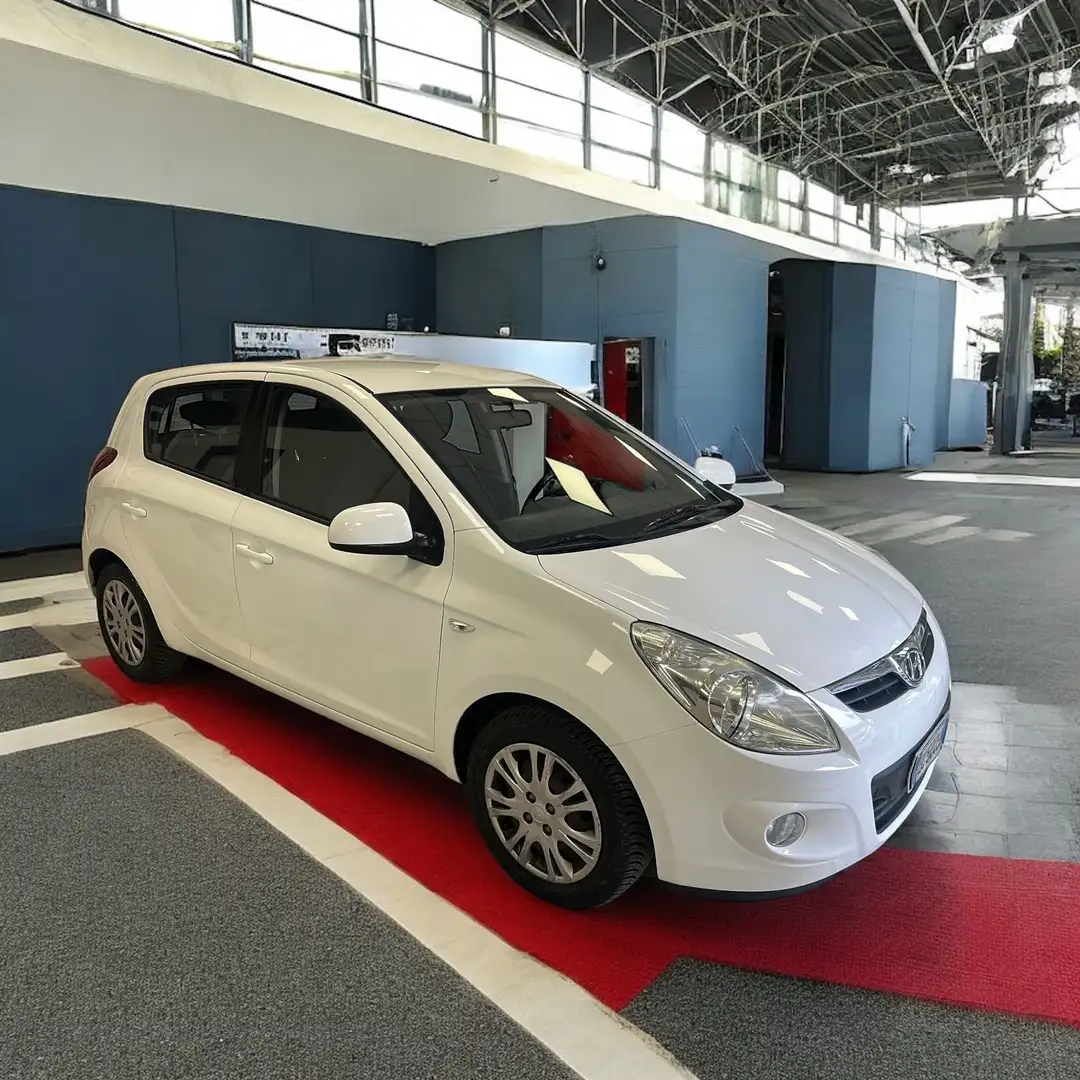 Hyundai i20 5p 1.2 Classic - 1