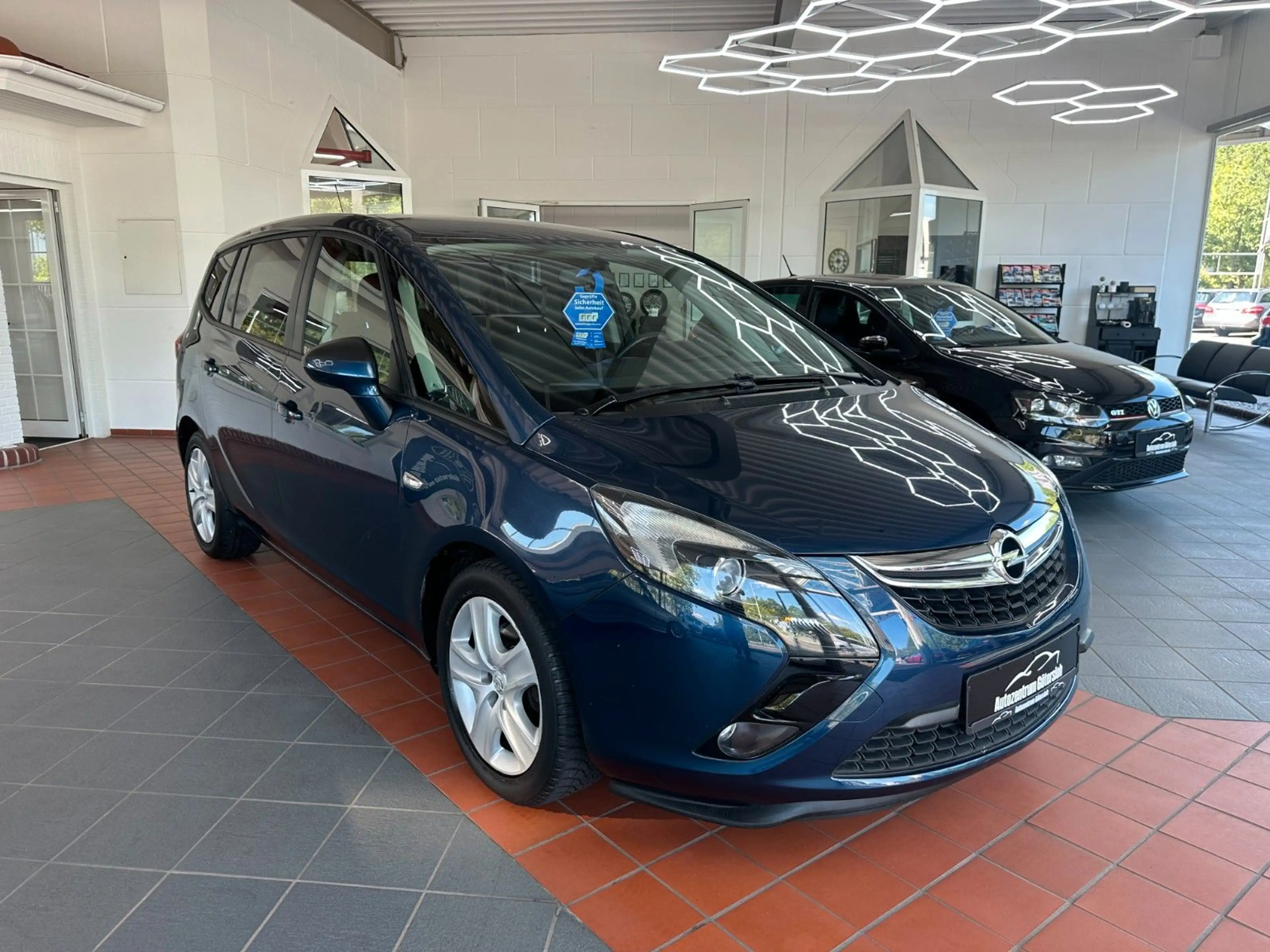 Opel Zafira C Tourer Selection * 2. Hand / Garantie * — photo 2