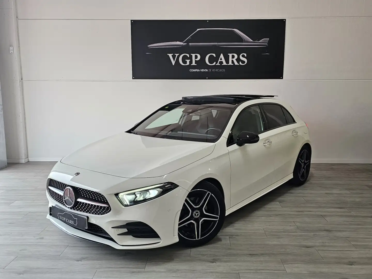 Mercedes-Benz A 180 7G-DCT Blanco - 1