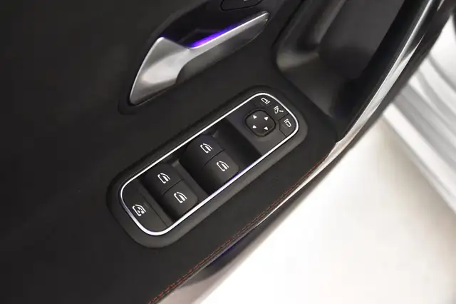 Mercedes-Benz A-Class view 13