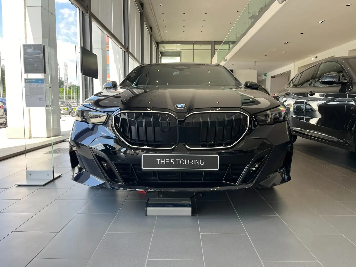 BMW 520 BMW Serie 5 Touring 520d 48V xDrive MSport Pro Nero - 1