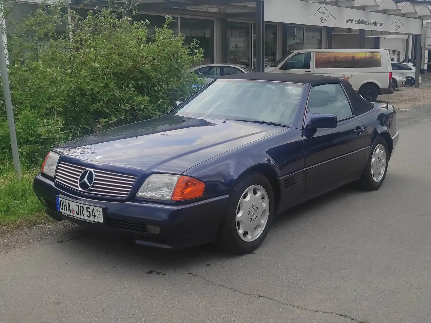 Mercedes-Benz SL 320 Cabrio mit Hardtop in Wagenfarbe Blau - 1