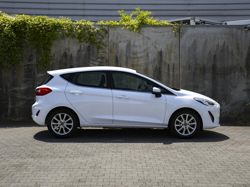 Ford Fiesta Titanium 1.0 EcoBoost 100pk CRUISE.C | DAB | NAVI — photo 4