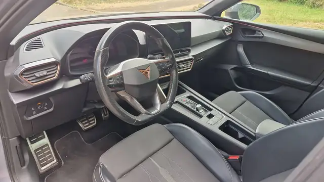 Cupra Leon view 8