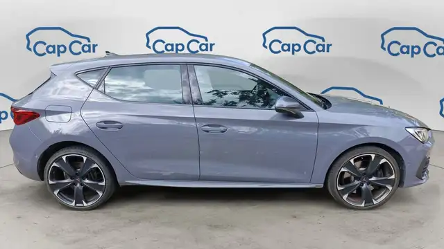 Cupra Leon view 4