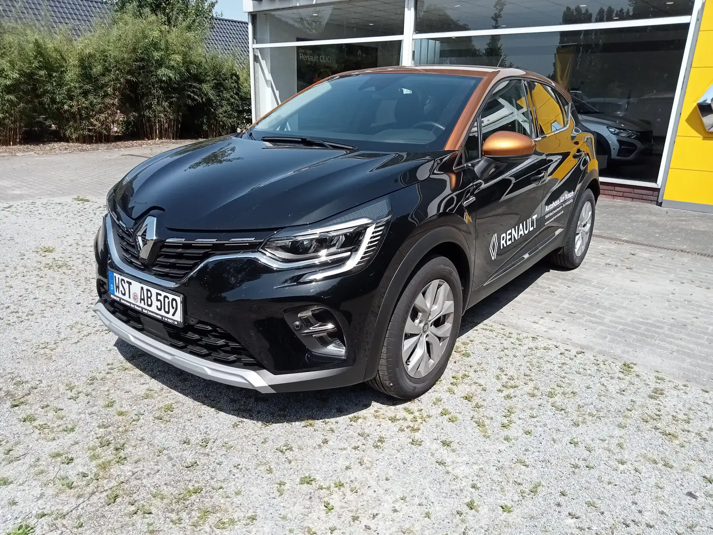 Renault Captur INTENS TCe 140, Winter-Paket, Kamera, GJR, Schwarz - 2
