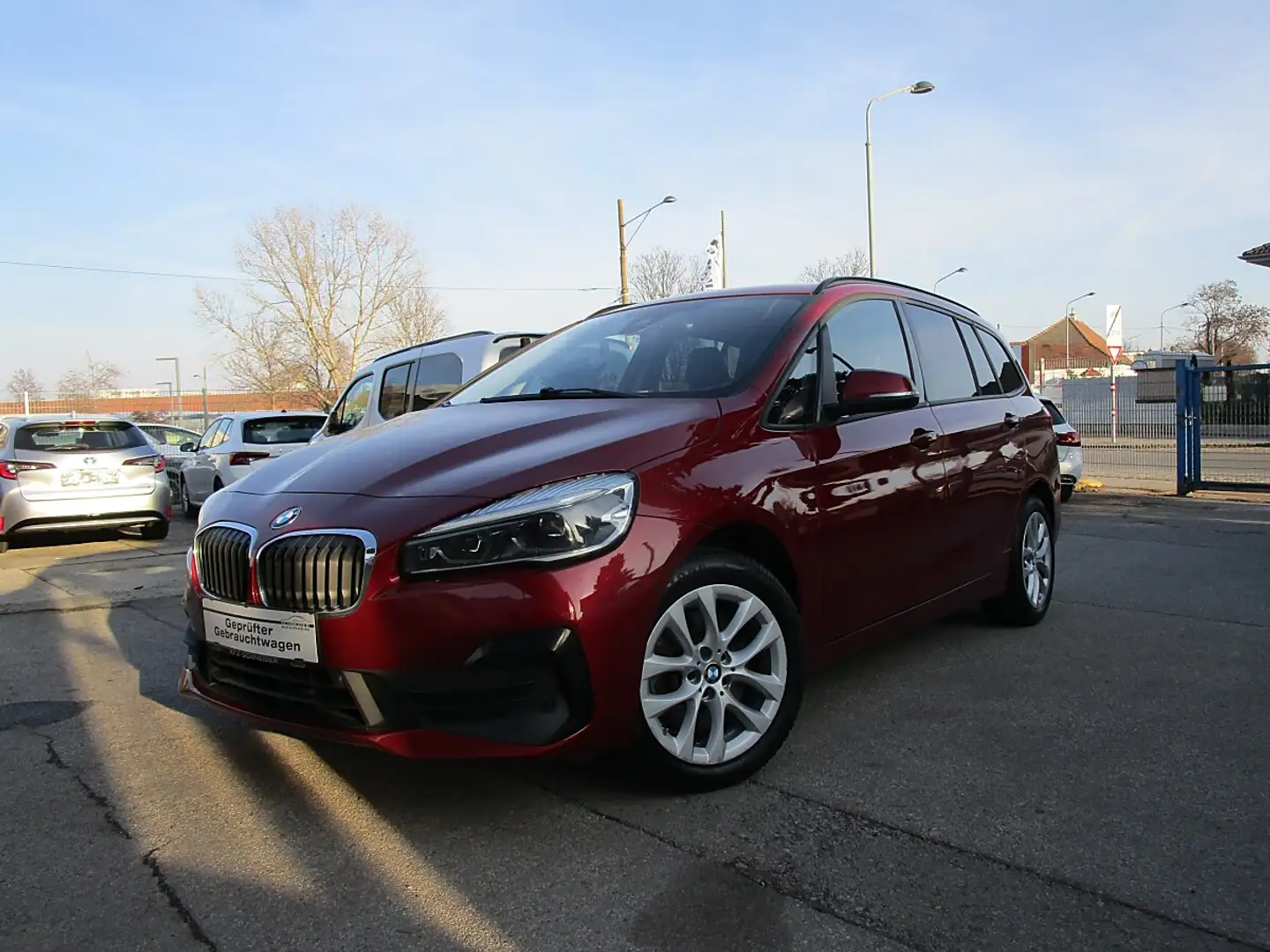 BMW 218 d Gran Tourer Advantage Aut. Rot - 2