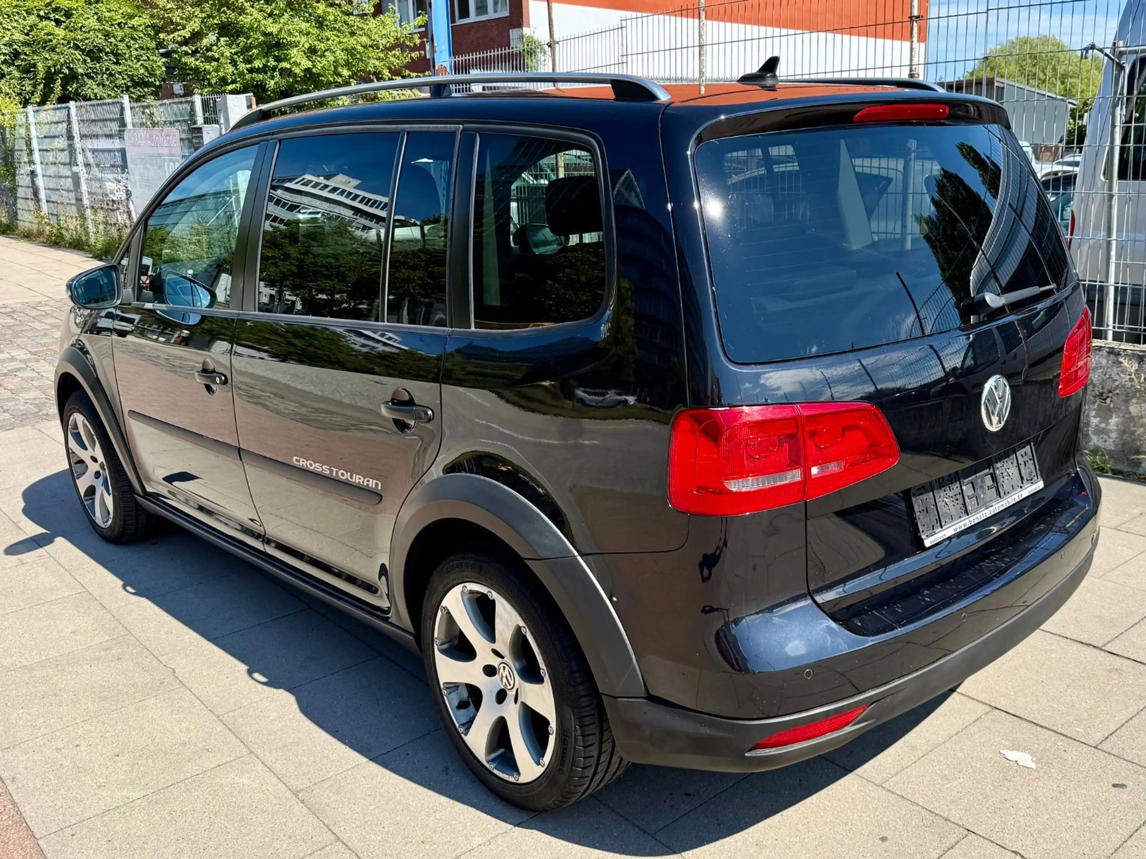 Volkswagen Touran CrossTouran * 7-SITZER * TÜV NEU — photo 13