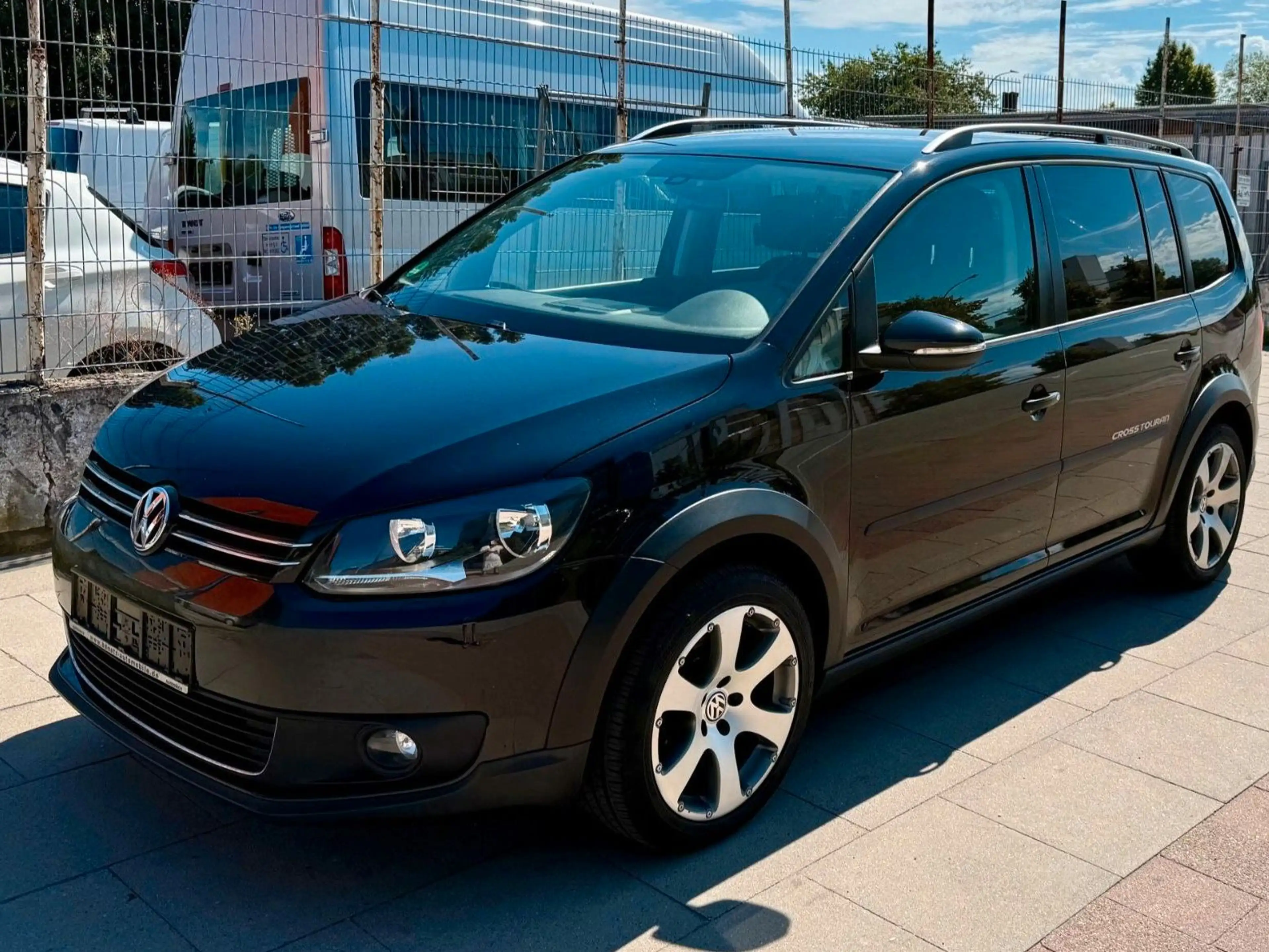 Volkswagen Touran CrossTouran * 7-SITZER * TÜV NEU — photo 3