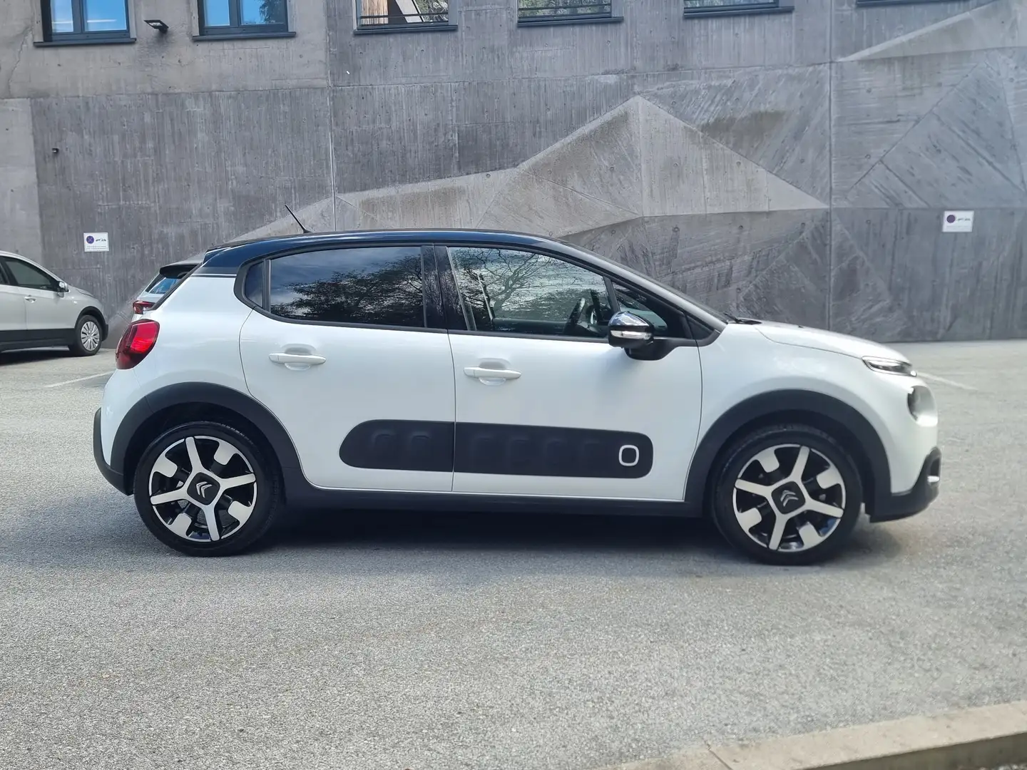 Citroen C3 C3 PureTech 82 S&S 5-Gang-Manuell Shine Weiß - 2