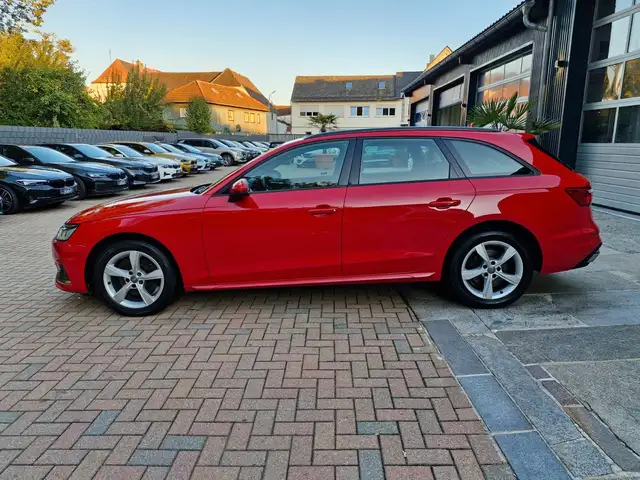 Audi A4 view 8