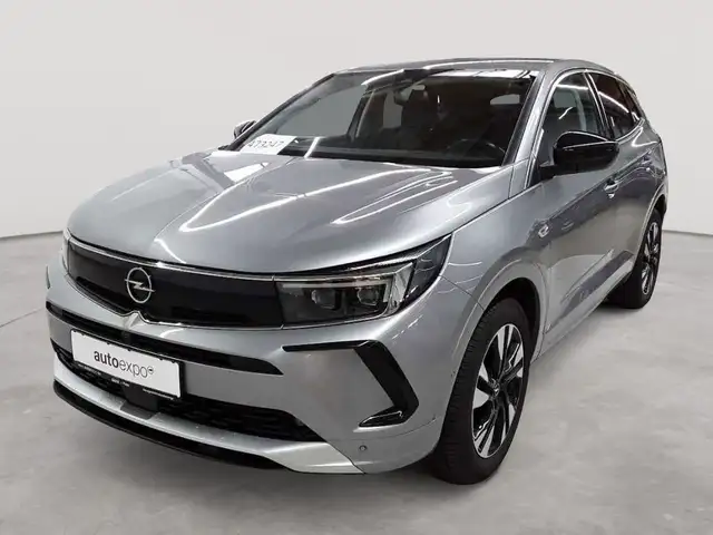 Opel Grandland view 2