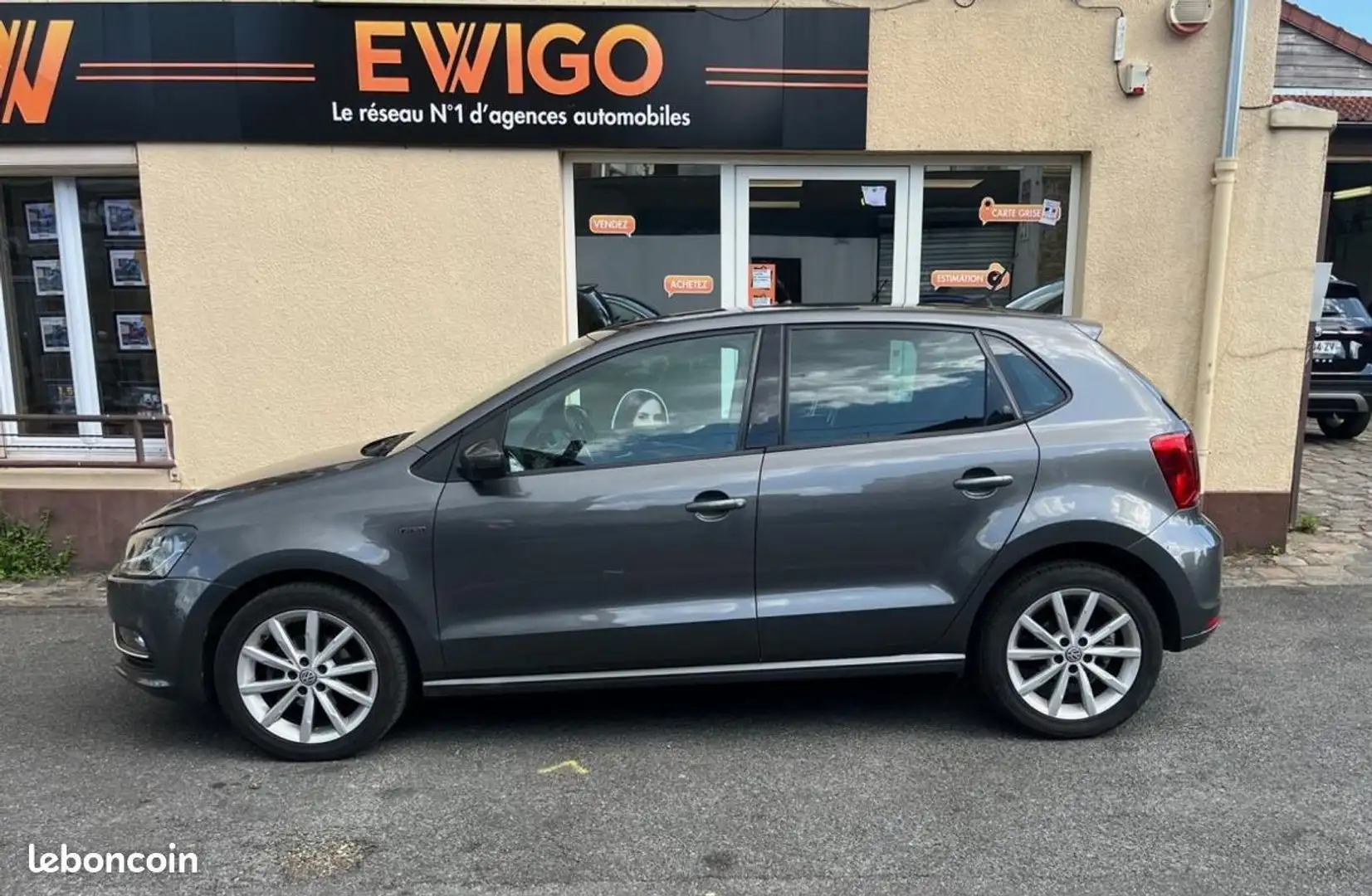 Volkswagen Polo 1.2 TSI 90 BLUEMOTION LOUNGE HISTORIQUE D'ENTRETIE Gris - 2