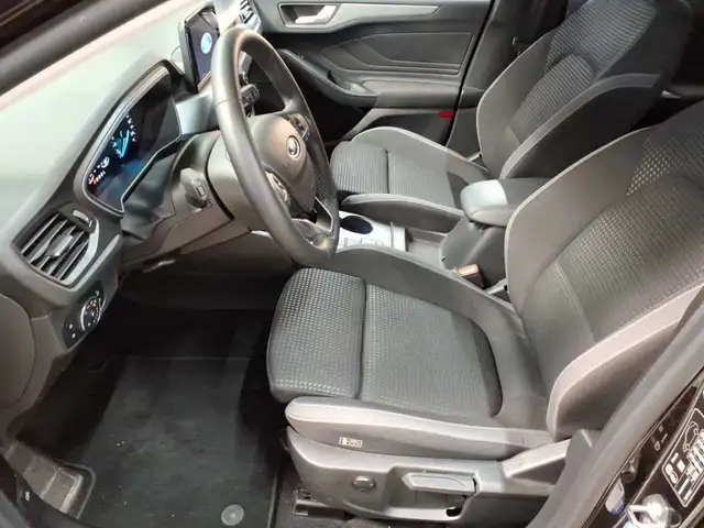 Ford Focus view 7