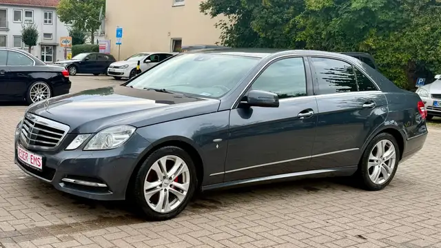 Mercedes-Benz E 300 CDI BE Motorschaden Automatik GPS Klima