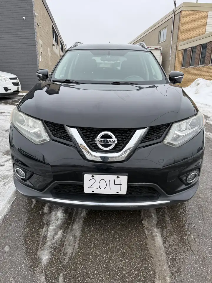 Nissan Rogue снимка Nissan Rogue