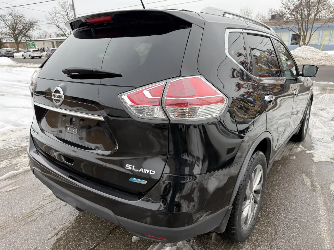 Nissan Rogue снимка Nissan Rogue