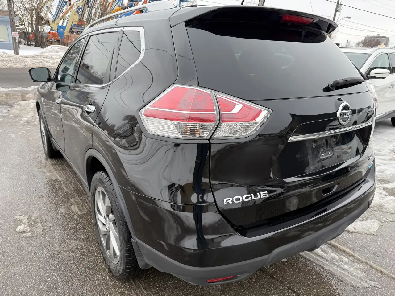 Nissan Rogue снимка Nissan Rogue