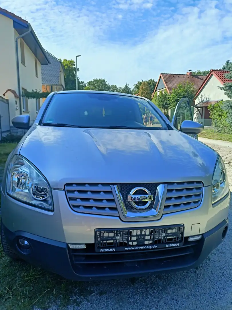 Nissan Qashqai Qashqai 1.6 acenta Stříbrná - 1