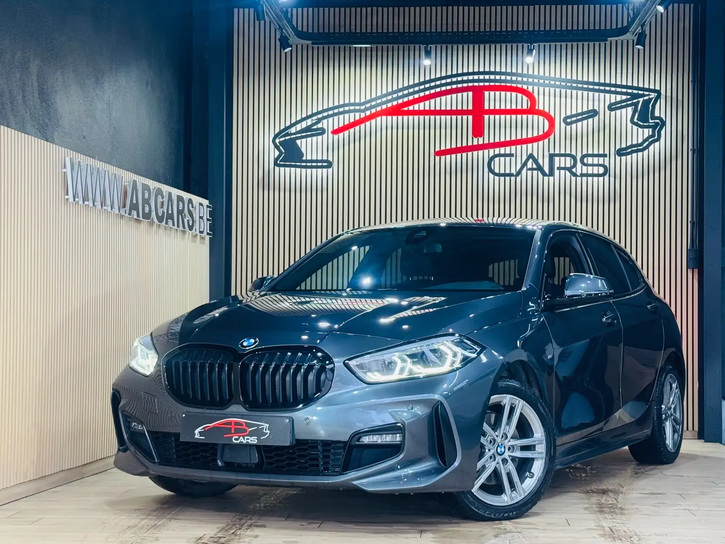 BMW 116 D * PACK M * GARANTIE 12 MOIS * 1ER PROP * Grijs - 1