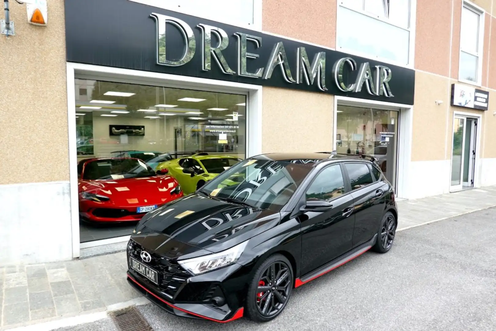 Hyundai i20 N 1.6 T-GDI MT N-Performance Zwart - 1