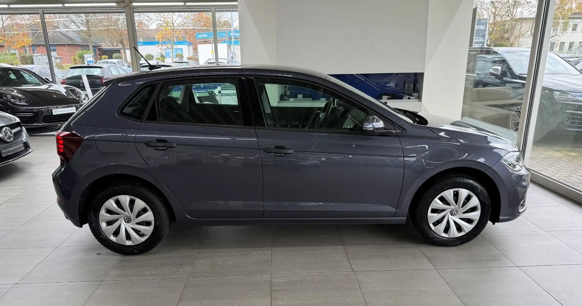 Volkswagen Polo VI*Life*Navi*Klima*ACC*DAB*PDC* Grau - 2