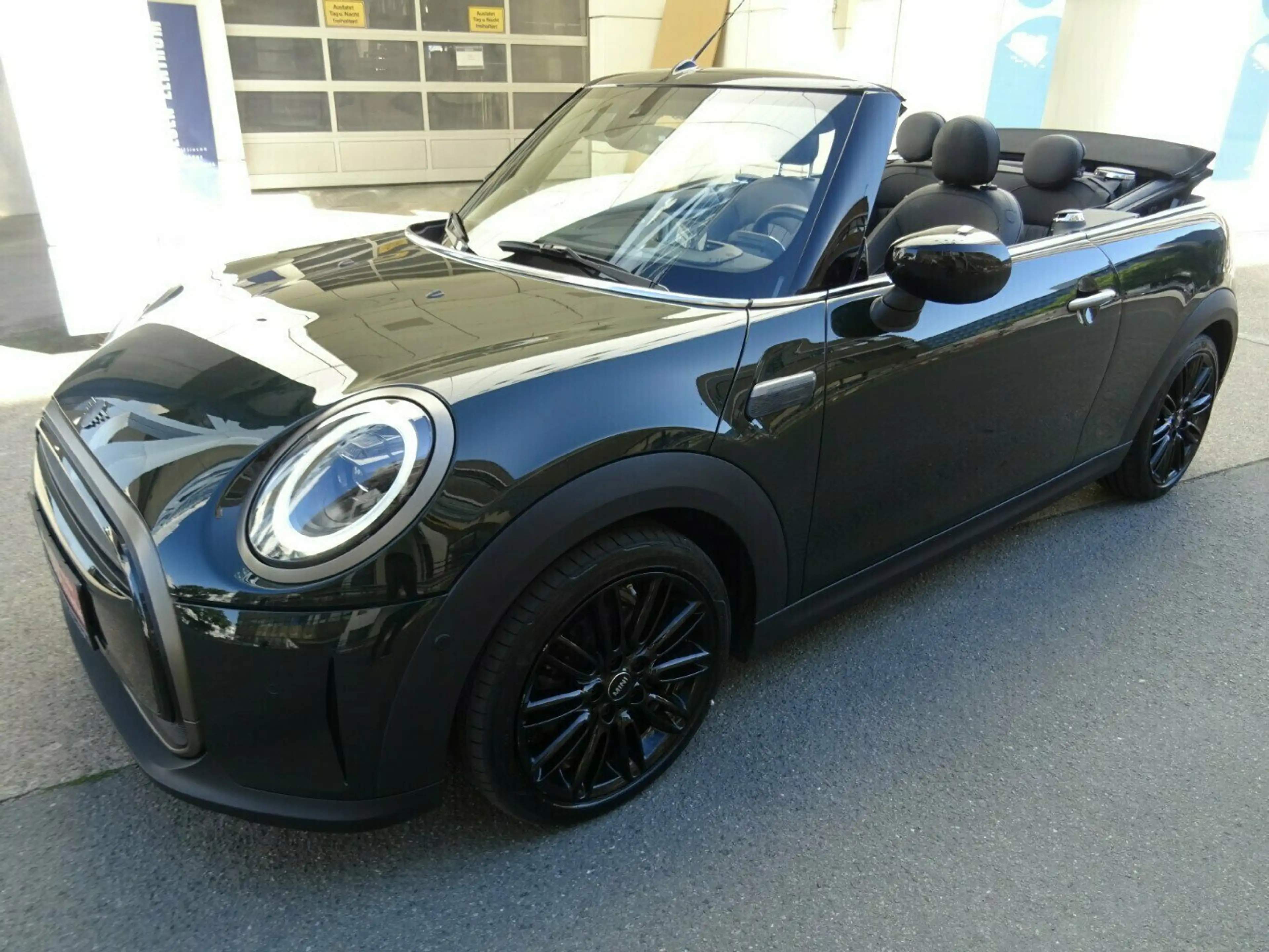 MINI Cooper Cabrio Resolute Edition Autom,Leder,CarPlay — photo 3