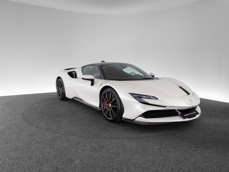 Ferrari SF90 Stradale ASSETTO FIORANO — photo 3