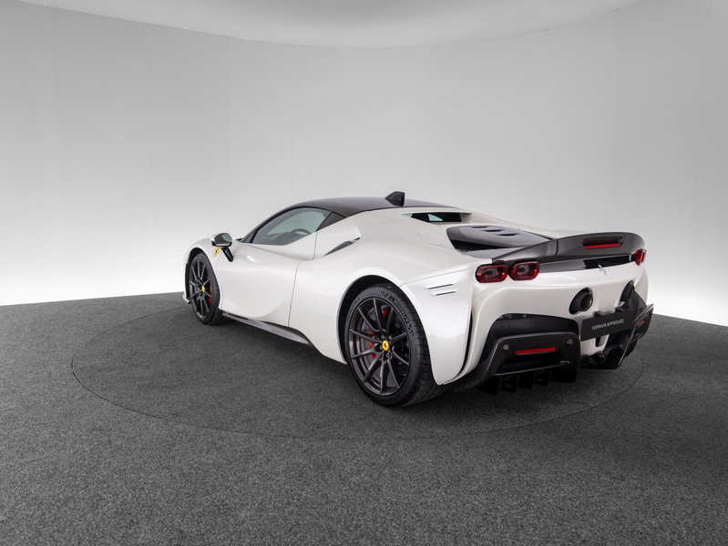 Ferrari SF90 Stradale ASSETTO FIORANO — photo 7