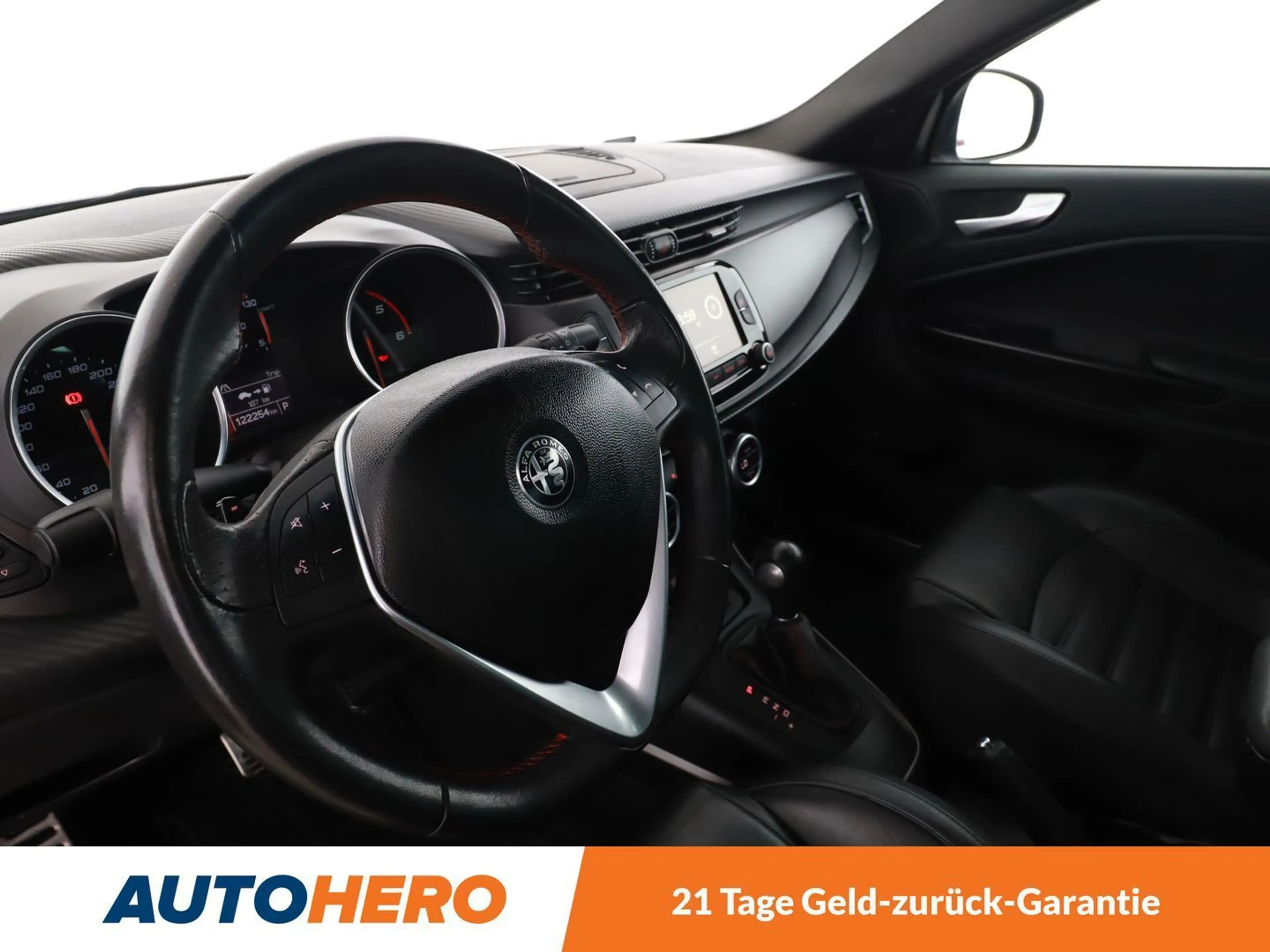 Alfa Romeo Giulietta 1.6 JTD Super Aut. *NAVI*TEMPO*BOSE*PANO* — photo 11