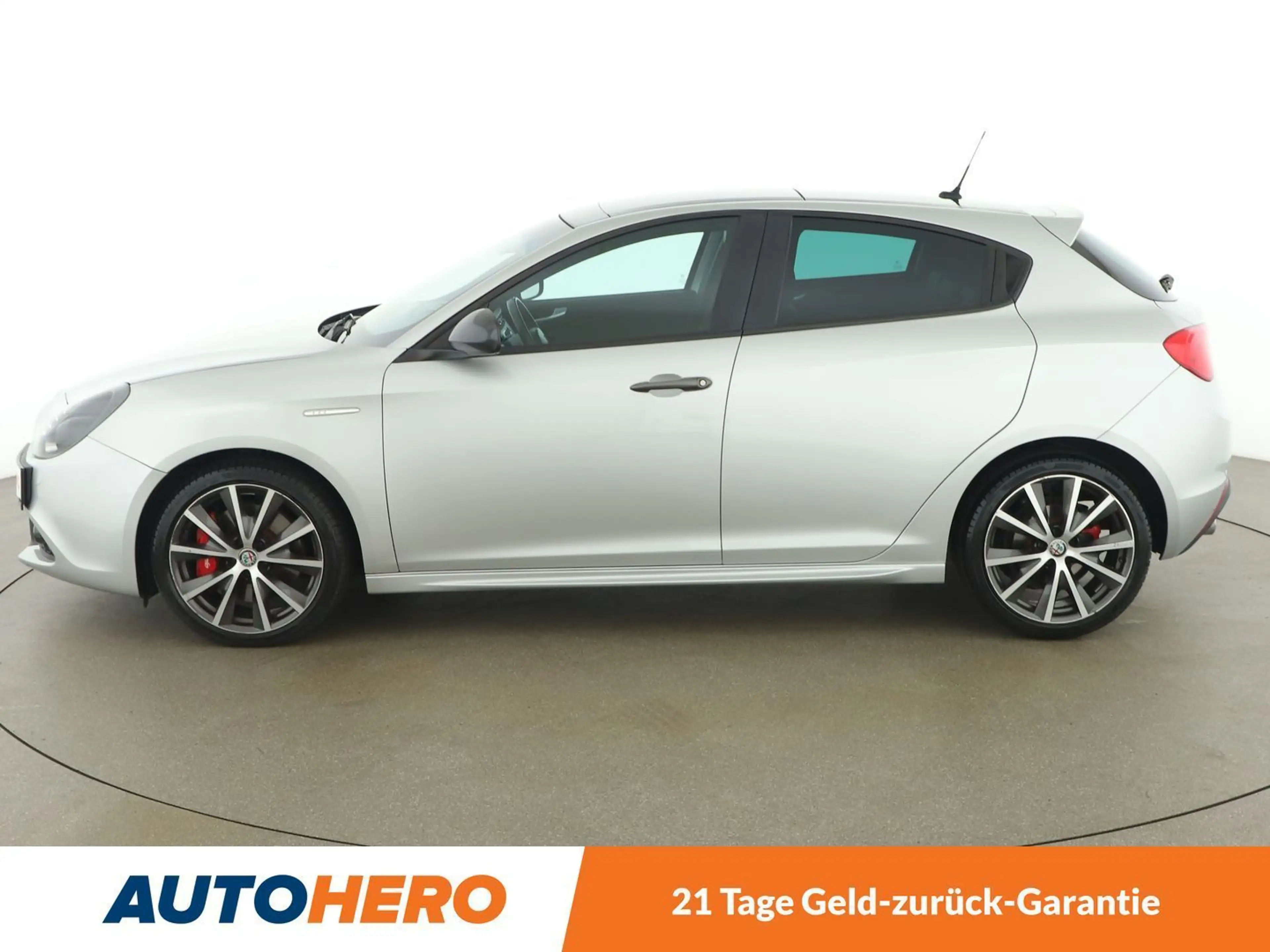 Alfa Romeo Giulietta 1.6 JTD Super Aut. *NAVI*TEMPO*BOSE*PANO* — photo 3